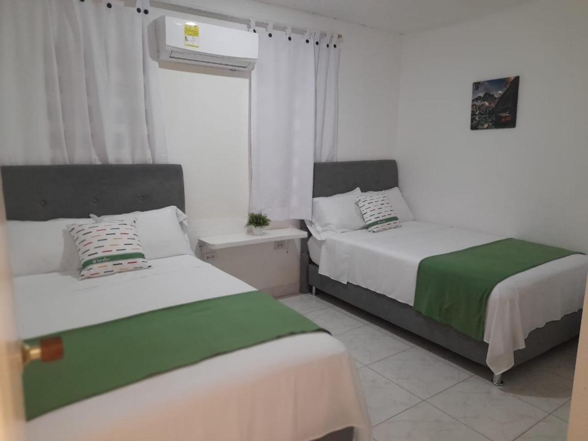 Tita'S Airport Hotel Cartagena Exterior foto
