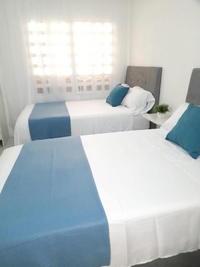 Tita'S Airport Hotel Cartagena Exterior foto