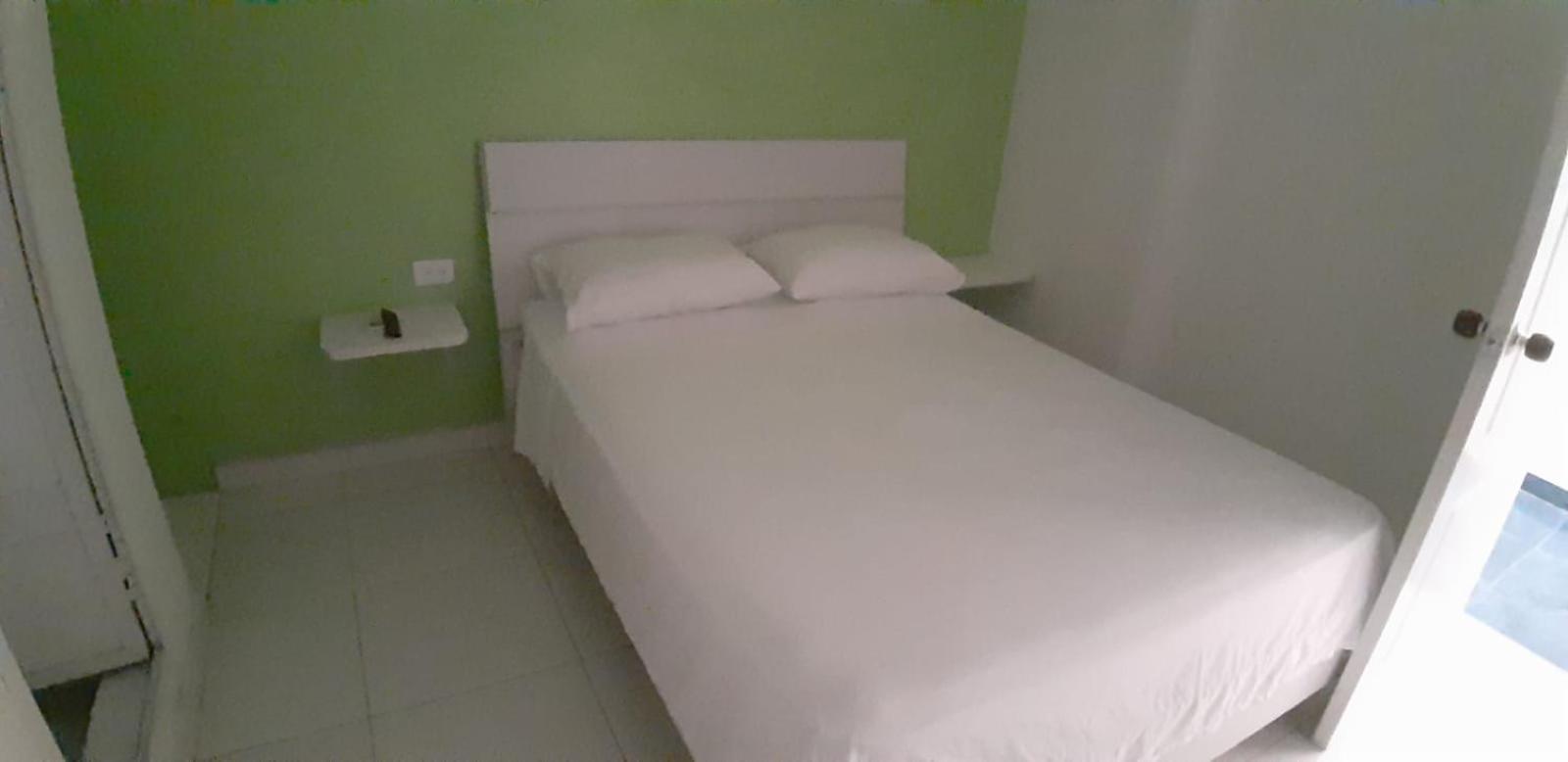 Tita'S Airport Hotel Cartagena Exterior foto